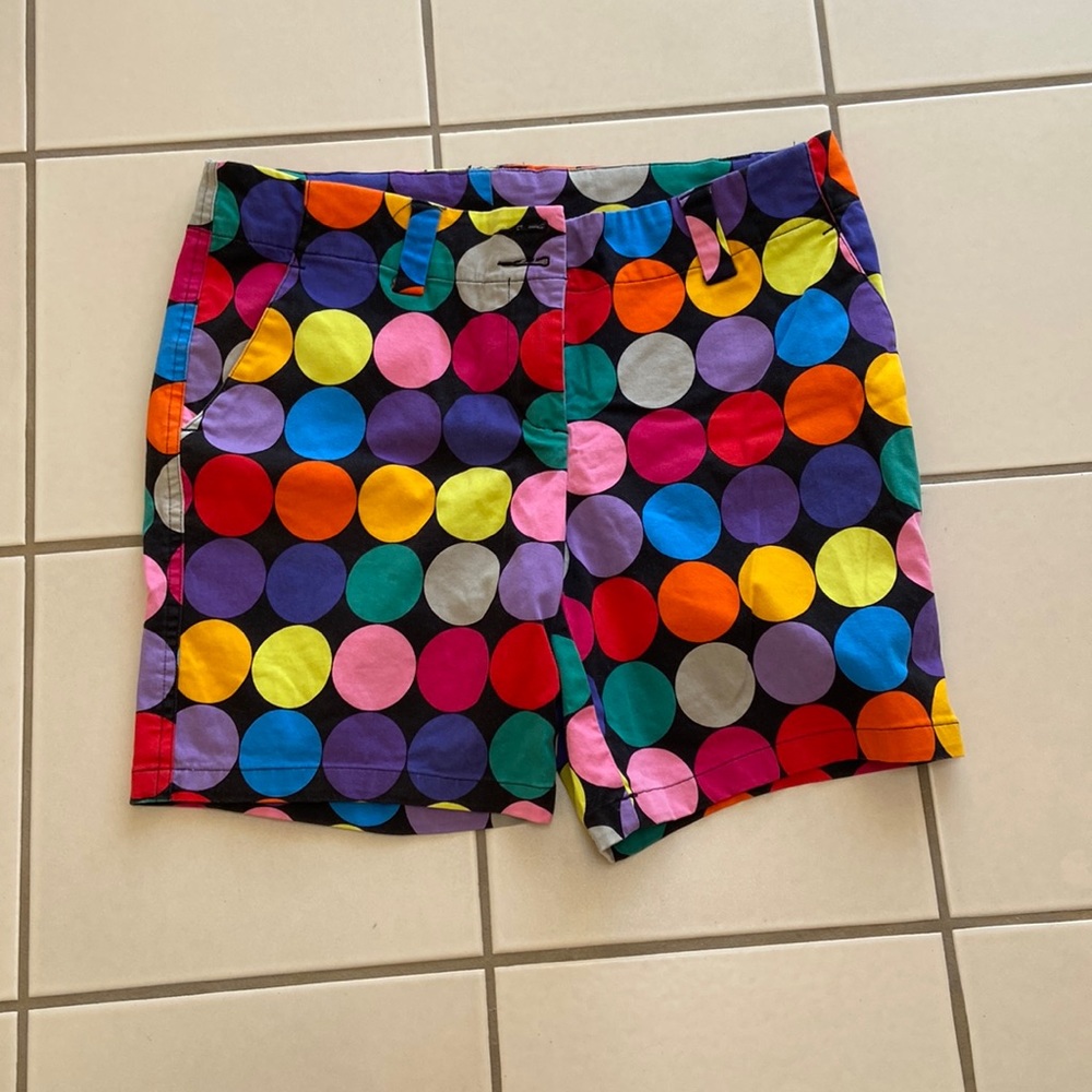 Loud mouth shorts
